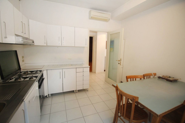 Appartamento in vendita a Lazzate