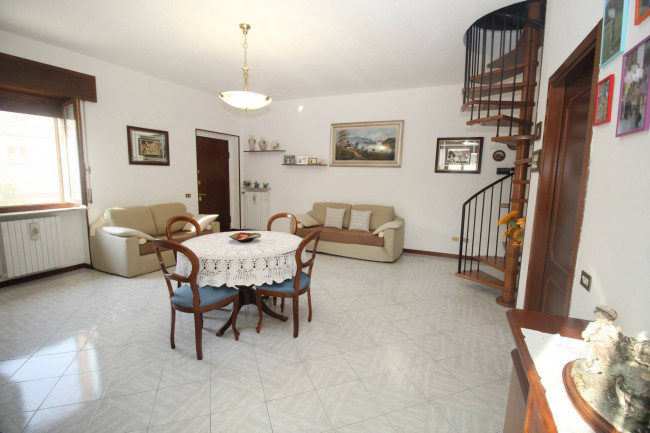 Appartamento in vendita a Misinto