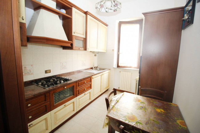 Appartamento in vendita a Lazzate