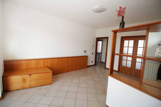 Appartamento in vendita a Lazzate