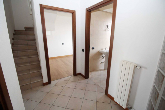 Appartamento in vendita a Lazzate