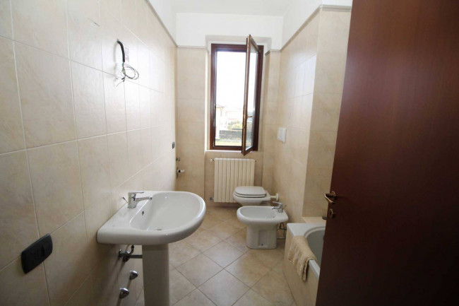 Appartamento in vendita a Lazzate