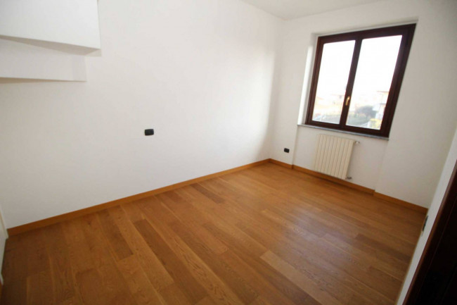 Appartamento in vendita a Lazzate