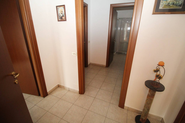 Appartamento in vendita a Lazzate