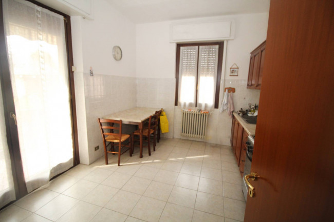 Appartamento in vendita a Lazzate