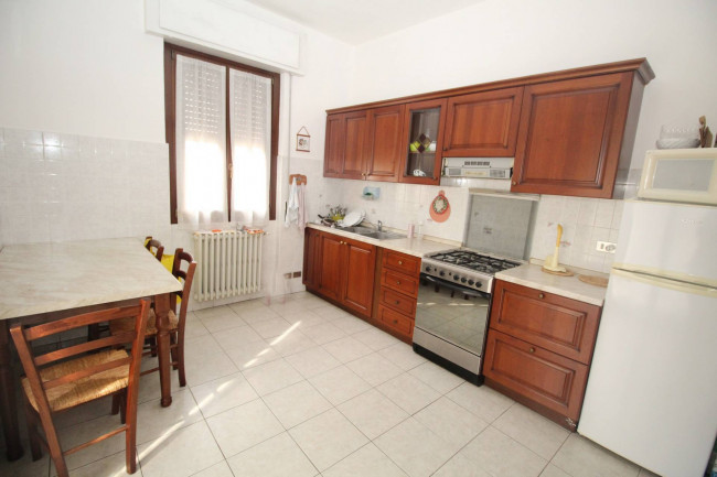 Appartamento in vendita a Lazzate