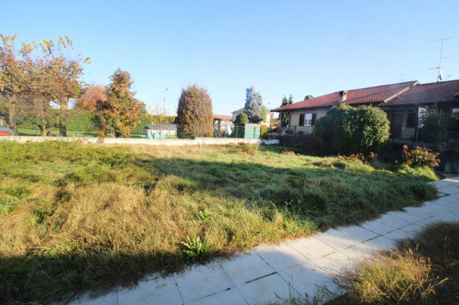 Terreno edificabile in vendita a Misinto