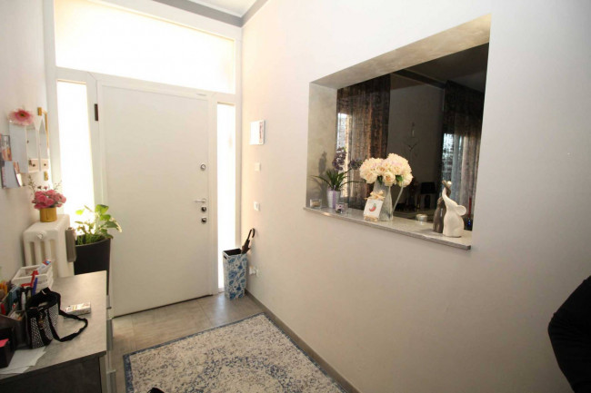 Appartamento in vendita a Lazzate