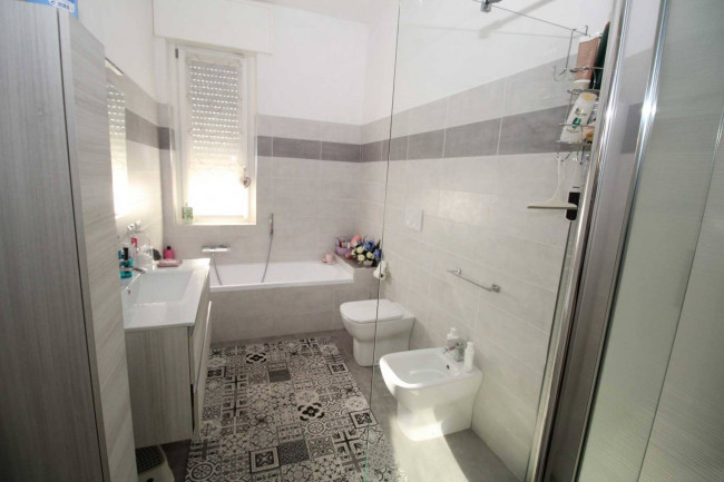 Appartamento in vendita a Lazzate