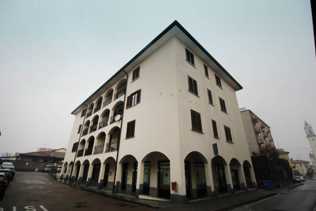 Appartamento in vendita a Lazzate