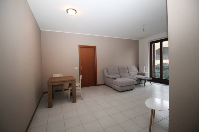 Appartamento in vendita a Lazzate