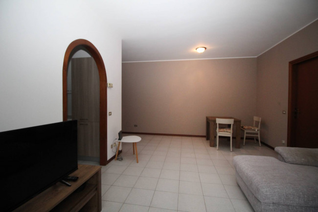 Appartamento in vendita a Lazzate