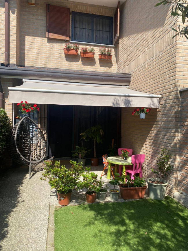 Villette a schiera in vendita a Lazzate