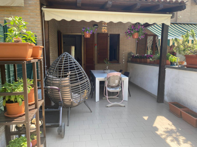 Villette a schiera in vendita a Lazzate