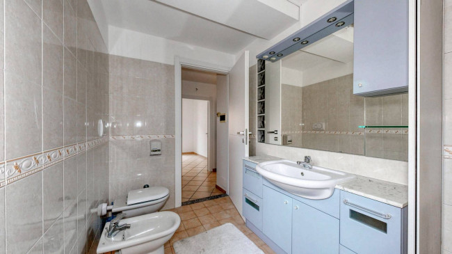 Appartamento in vendita a Lazzate