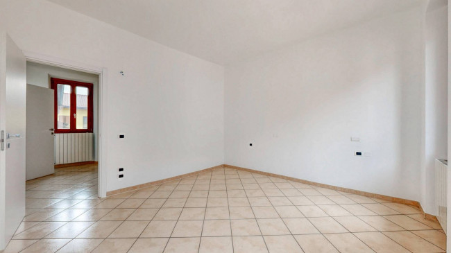 Appartamento in vendita a Lazzate