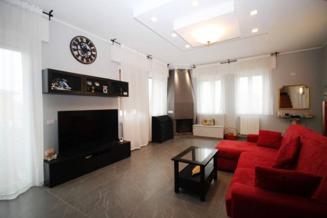 Appartamento in vendita a Cogliate