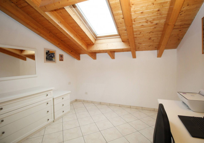 Appartamento in vendita a Cogliate