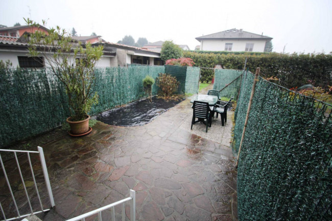 Villette a schiera in affitto a Lazzate