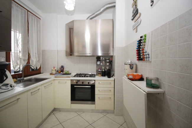 Appartamento in vendita a Lazzate