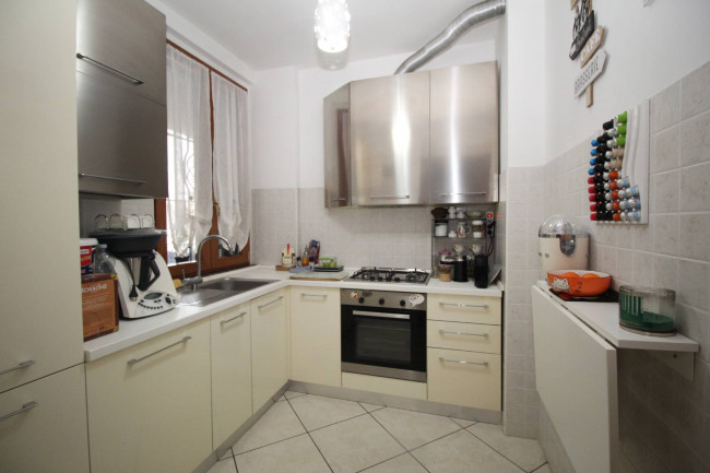 Appartamento in vendita a Lazzate