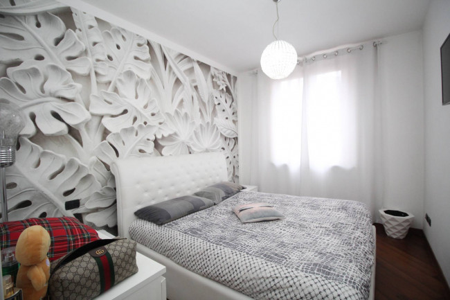 Appartamento in vendita a Lazzate