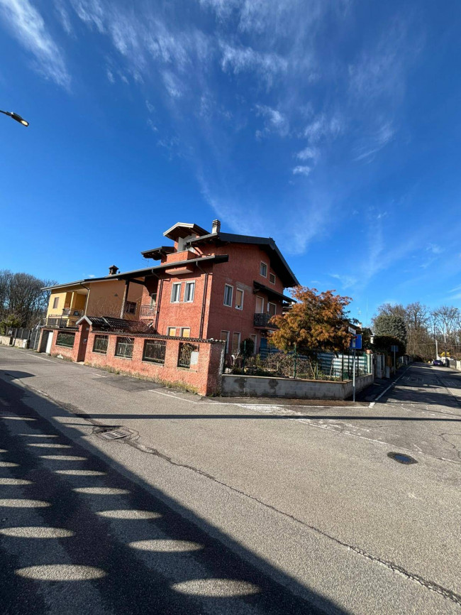 Appartamento in vendita a Cogliate