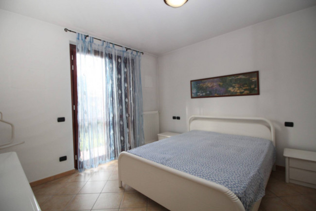 Appartamento in vendita a Lazzate