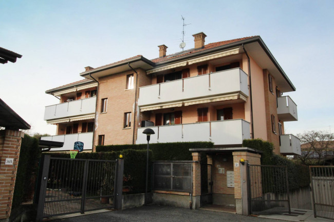 Appartamento in vendita a Lazzate