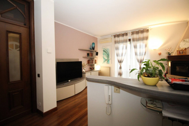 Appartamento in vendita a Lazzate