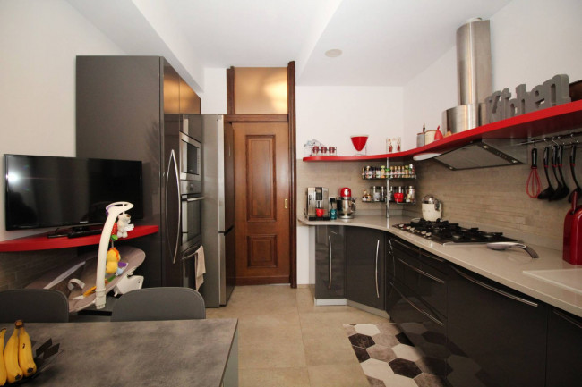 Appartamento in vendita a Lazzate