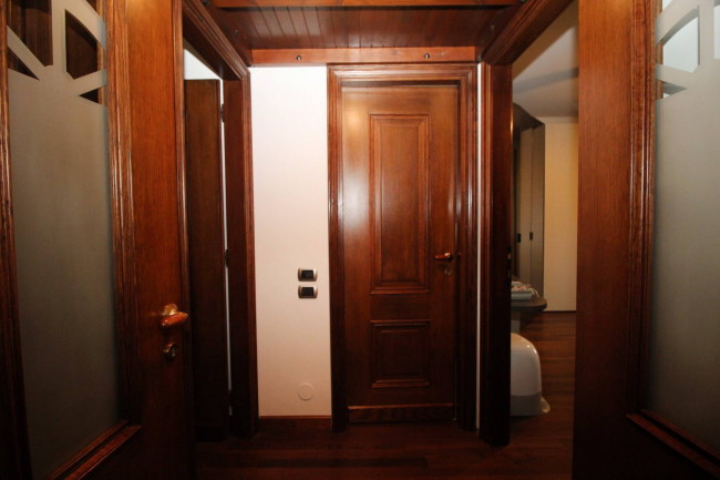 Appartamento in vendita a Lazzate