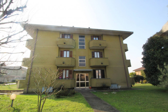 Appartamento in vendita a Lazzate