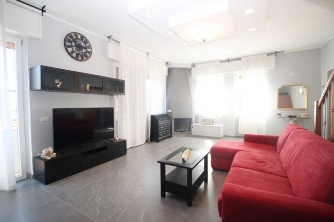 Appartamento in vendita a Cogliate