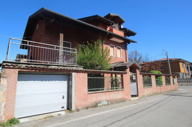 Appartamento in vendita a Cogliate