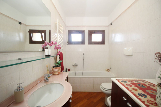 Appartamento in vendita a Misinto