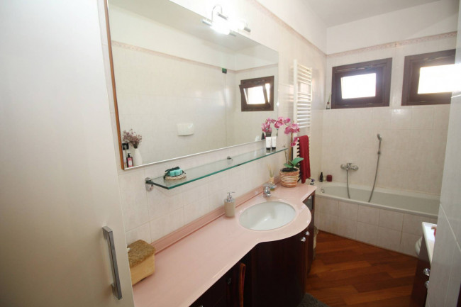 Appartamento in vendita a Misinto