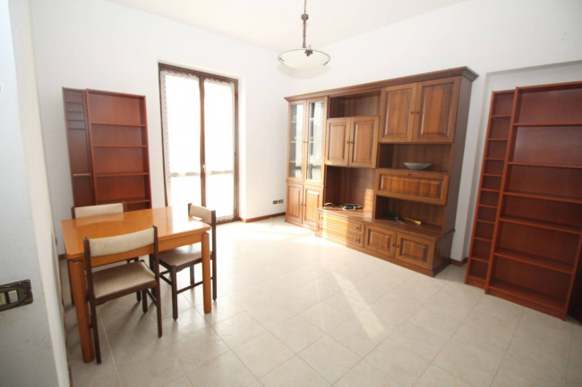 Appartamento in vendita a Lazzate