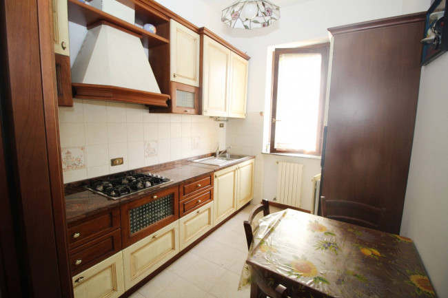 Appartamento in vendita a Lazzate