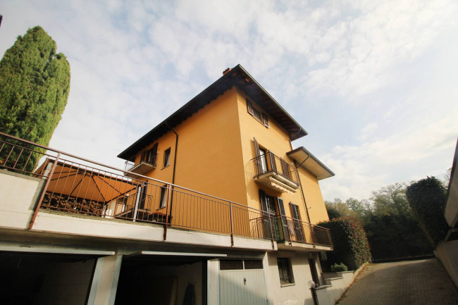 Appartamento in vendita a Lazzate