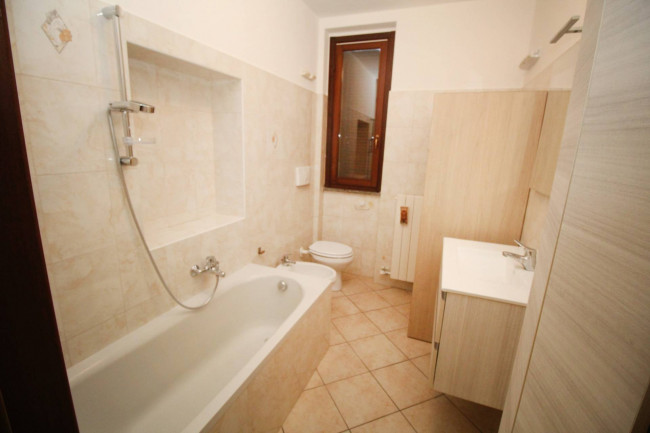 Appartamento in affitto a Misinto