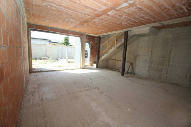 Villa in vendita a Lazzate