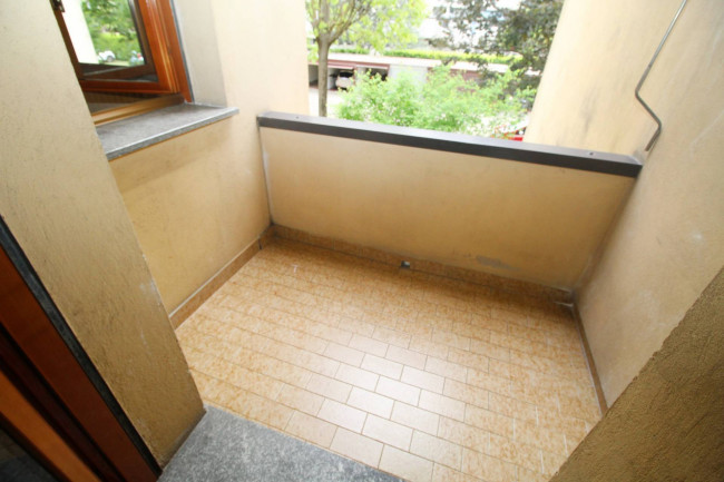 Appartamento in vendita a Lazzate