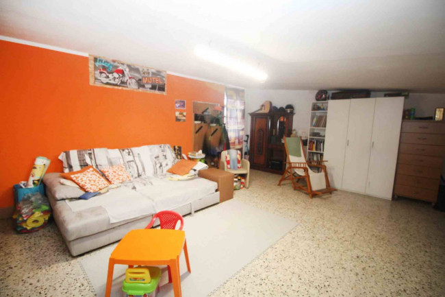 Appartamento in vendita a Lazzate