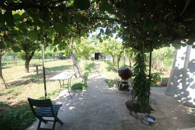 Appartamento in vendita a Lazzate