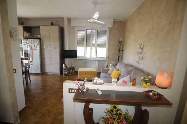 Appartamento in vendita a Lazzate