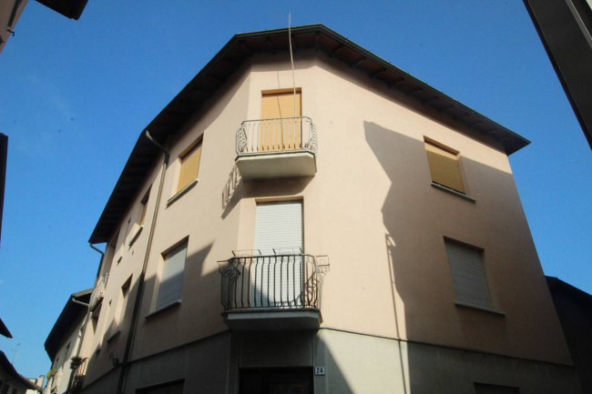Appartamento in vendita a Lazzate