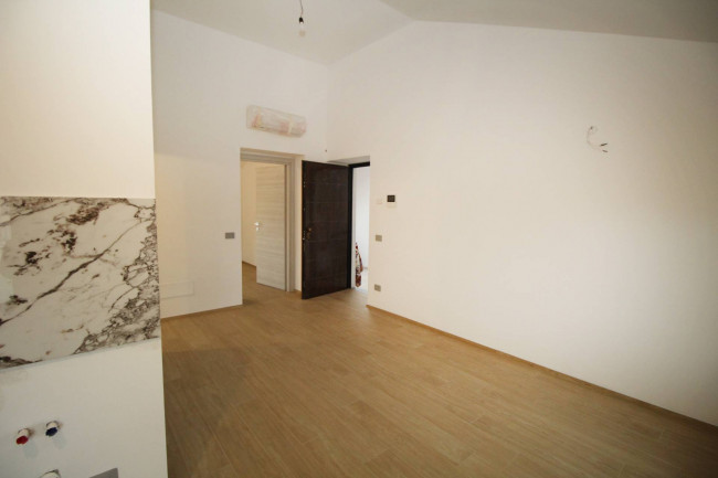 Appartamento in vendita a Lazzate