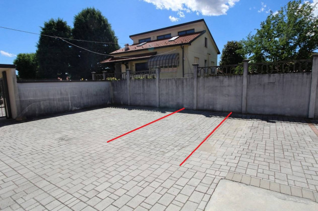 Appartamento in vendita a Lazzate