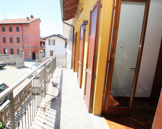 Appartamento in vendita a Lazzate